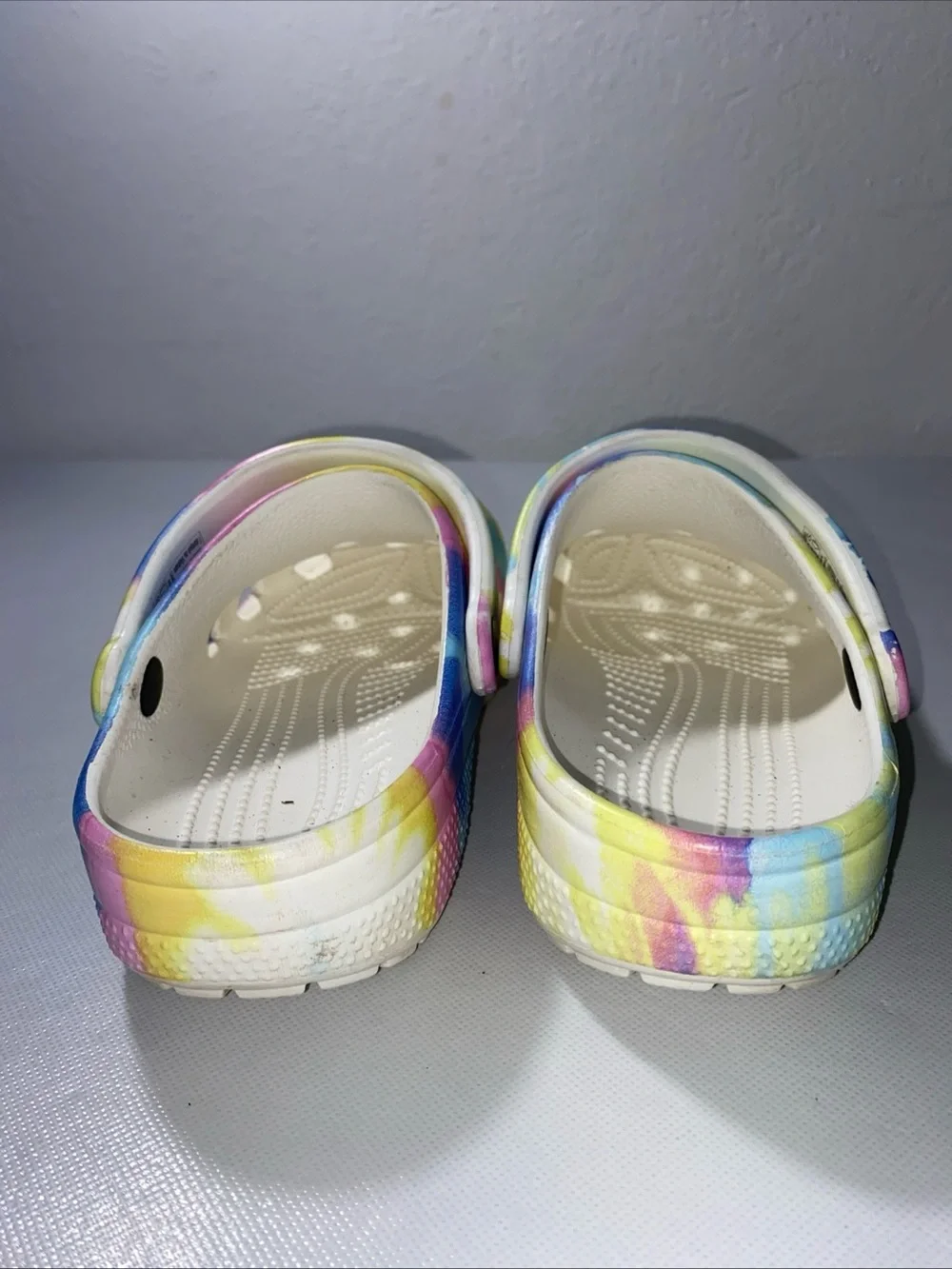 GOOD Unisex Classic Clog Tie-Dye Crocs Size 5 Men 7 Women